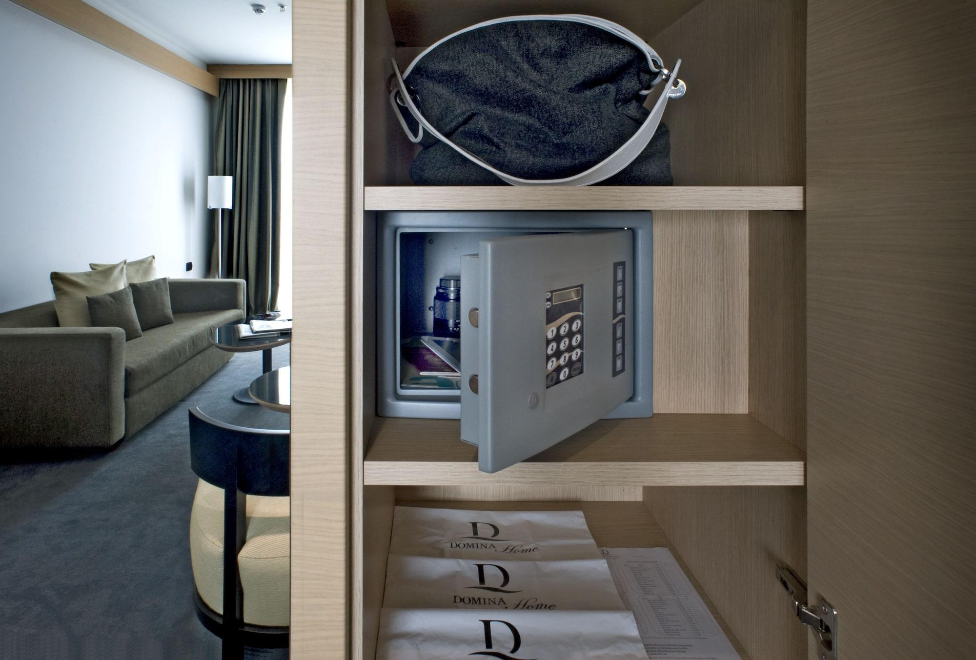 Hotel Domina Milano Fiera Novate Milanese Esterno foto