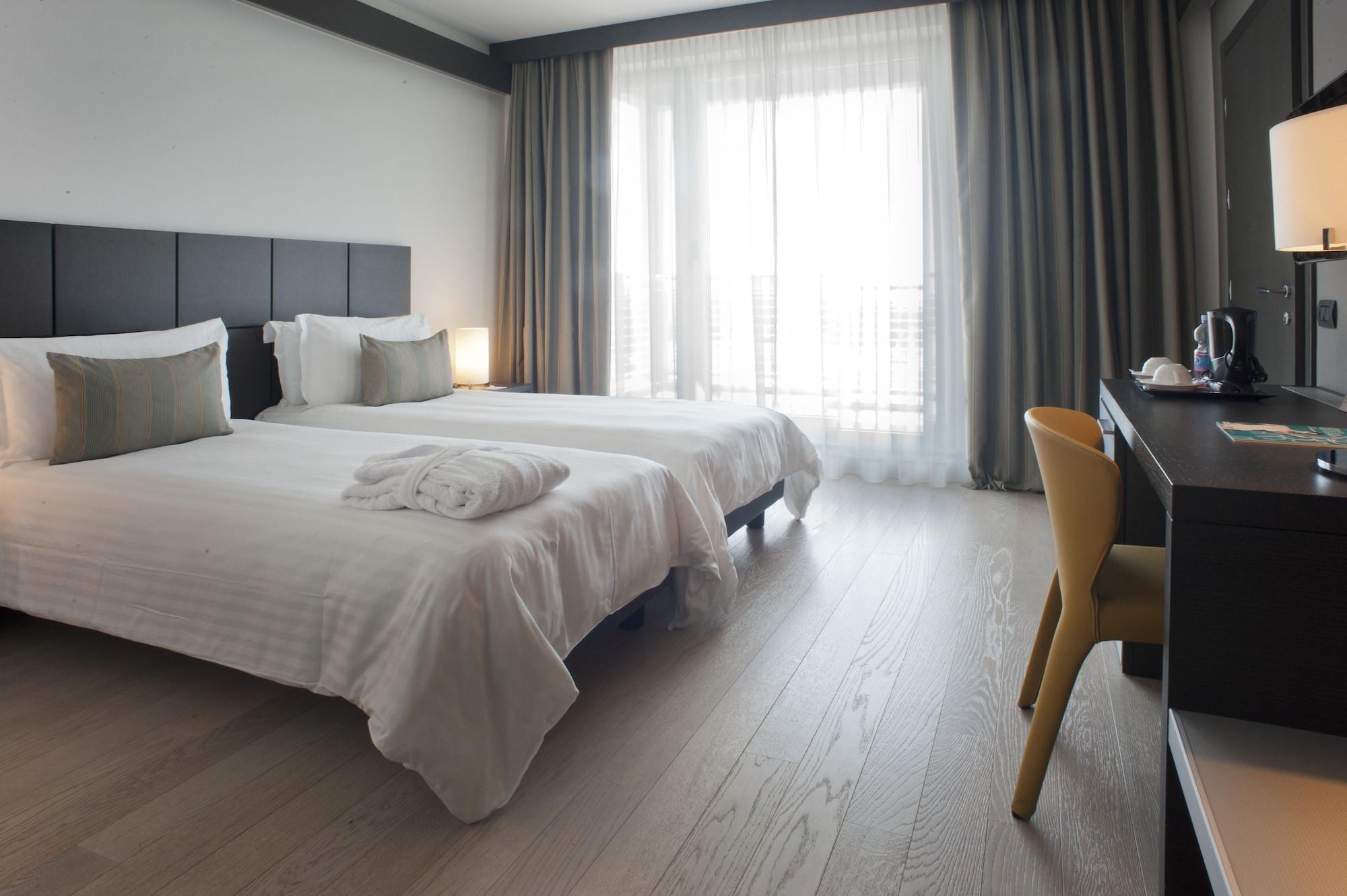 Hotel Domina Milano Fiera Novate Milanese Esterno foto