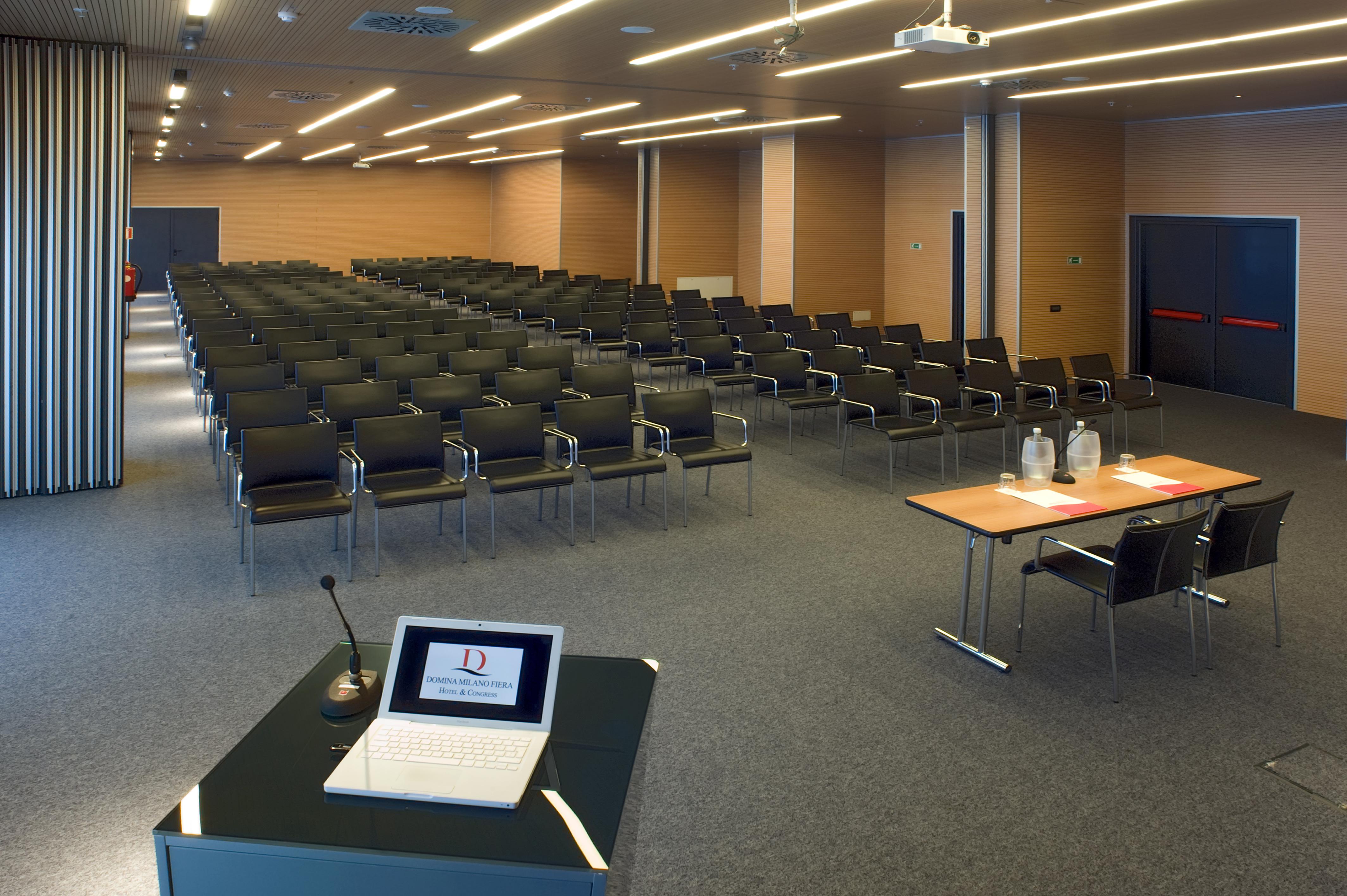 Hotel Domina Milano Fiera Novate Milanese Esterno foto