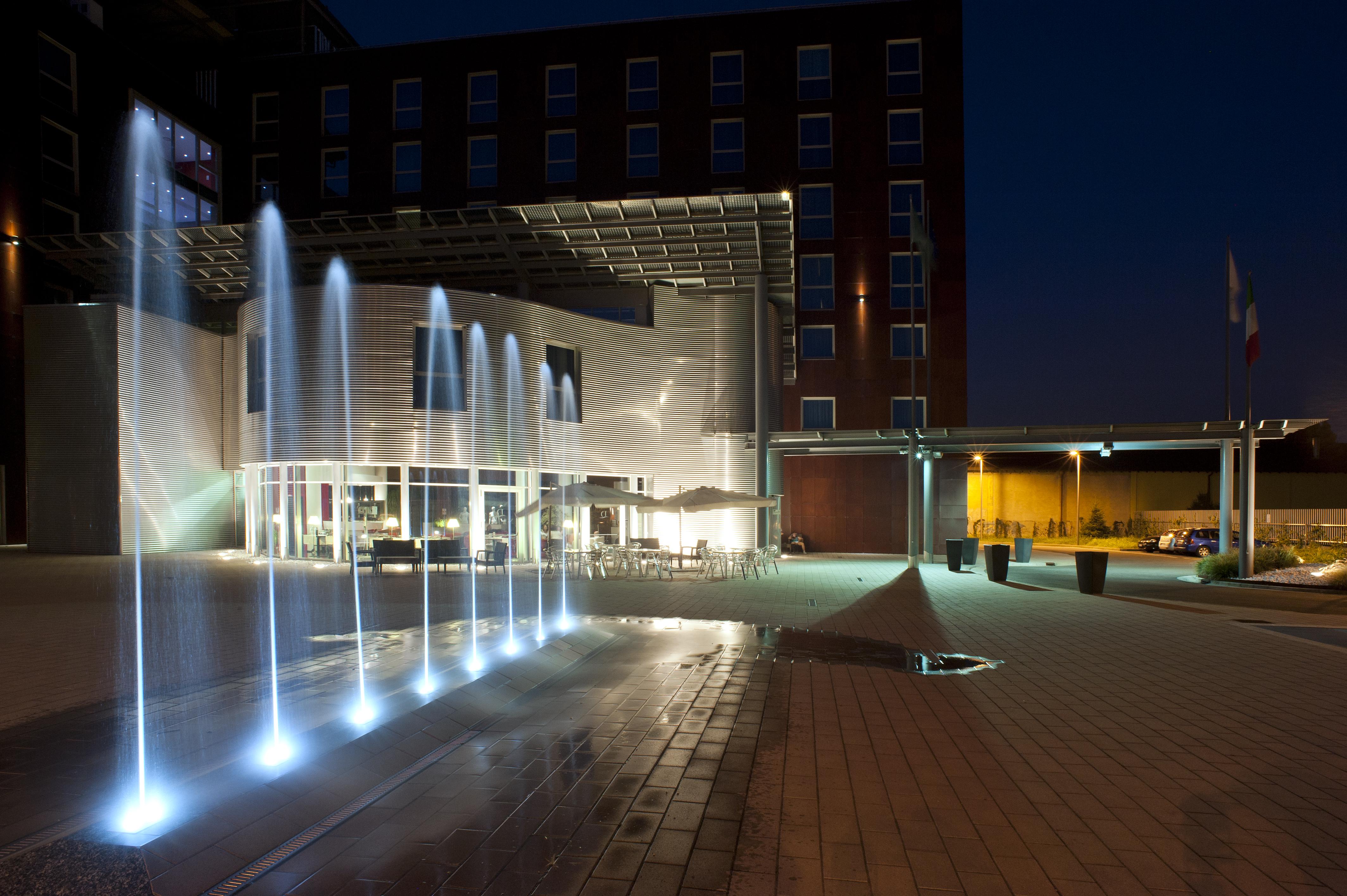 Hotel Domina Milano Fiera Novate Milanese Esterno foto