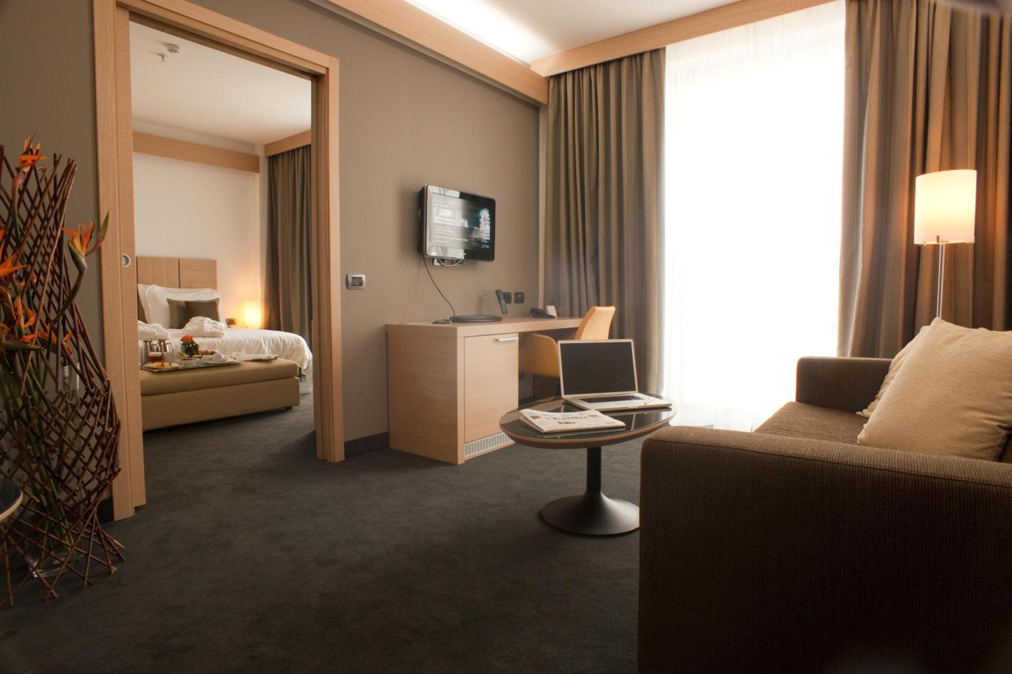 Hotel Domina Milano Fiera Novate Milanese Camera foto