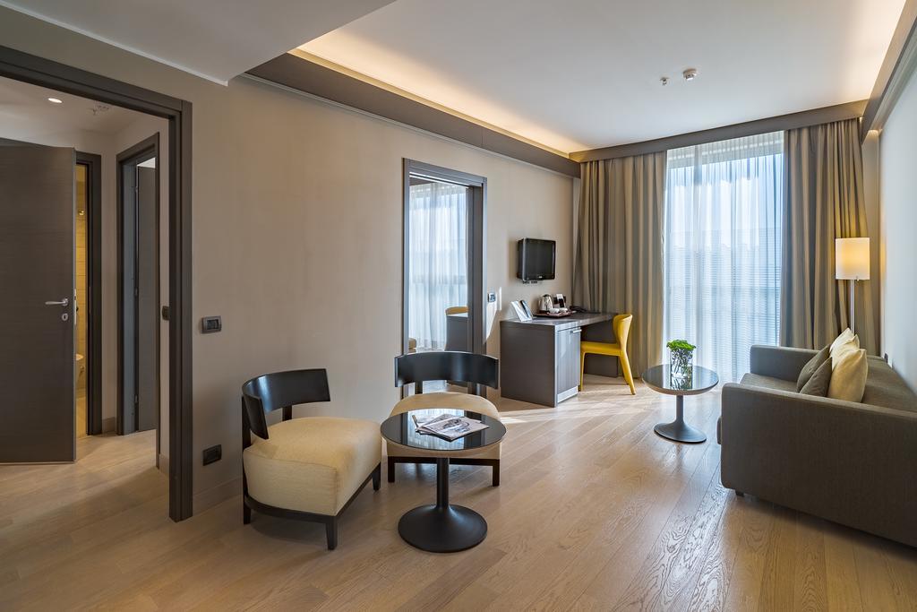 Hotel Domina Milano Fiera Novate Milanese Esterno foto