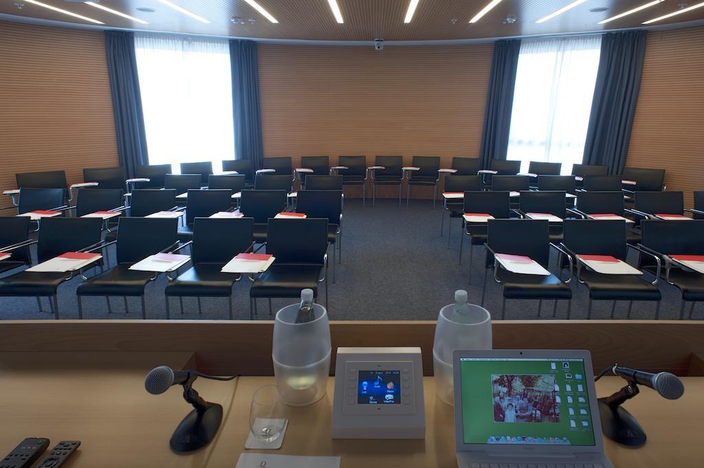 Hotel Domina Milano Fiera Novate Milanese Esterno foto